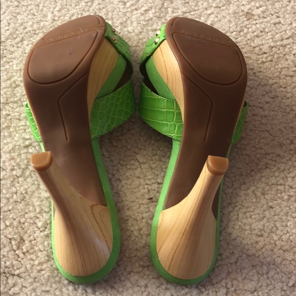 Nine West Bright green wooden heels - Picture 4 of 5